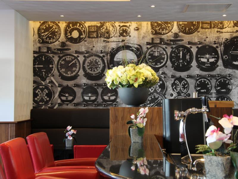 Bastion Hotel Amsterdam Airport Hoofddorp Bagian luar foto