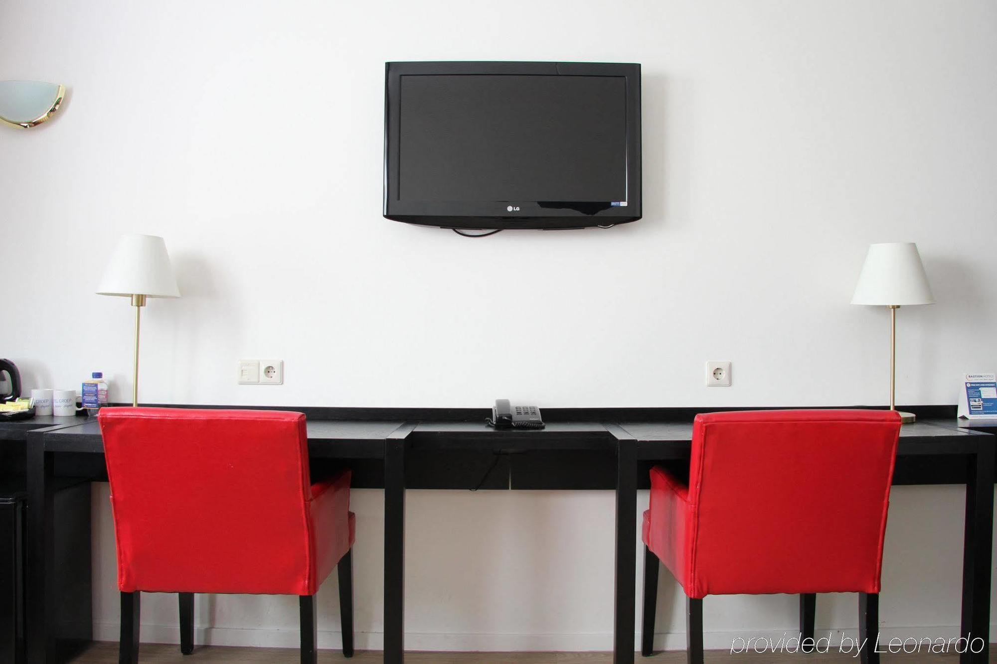 Bastion Hotel Amsterdam Airport Hoofddorp Bagian luar foto