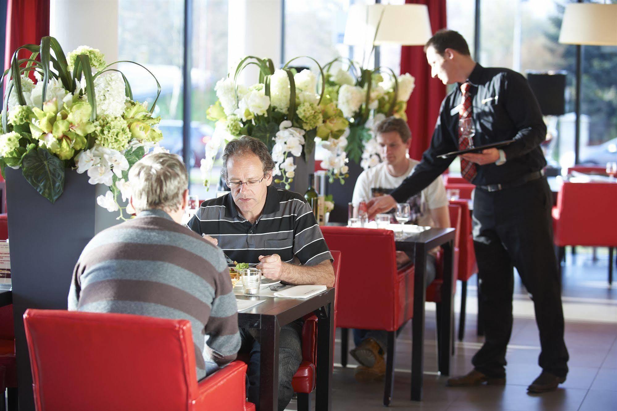 Bastion Hotel Amsterdam Airport Hoofddorp Bagian luar foto